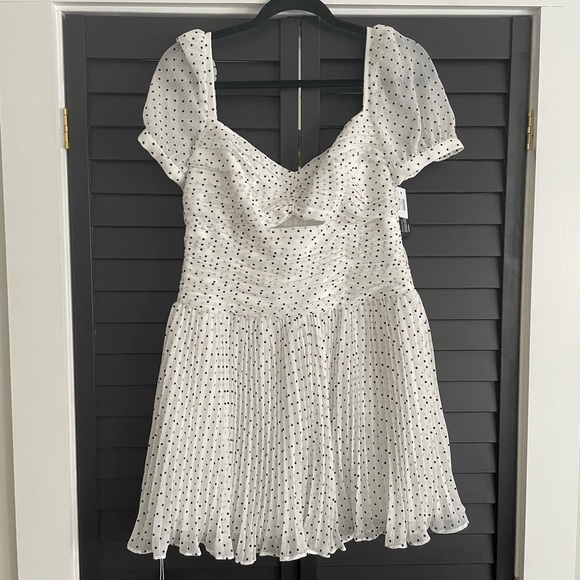 New never worn Self-portrait Polka Dot Mini Dress - Picture 3 of 9